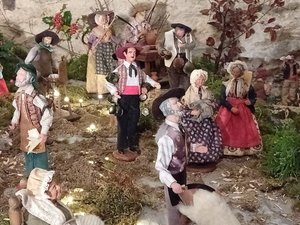 Voilà pourquoi la Provence s'invite tous les ans après les fêtes dans la mairie de cette commune d'Aveyron