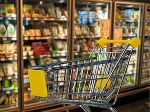 Aliments transformés : cancers, diabète de type 2... Pourquoi les conservateurs sont-ils associés à un risque de ces maladies ?