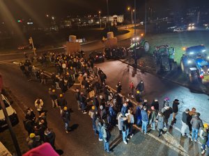 "Le retour de nos héros" : la Coordination rurale de l'Aveyron a réservé un accueil triomphal aux agriculteurs revenus de Paris