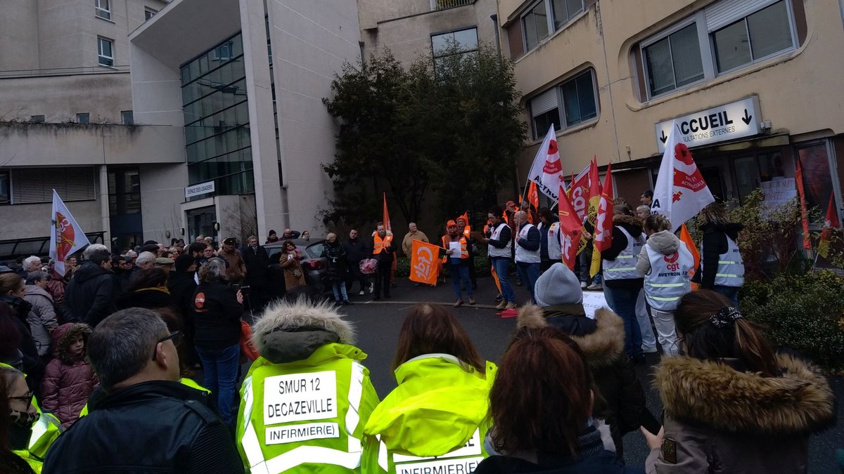 Près de 500 manifestants pour défendre les services et les urgences de nuit à l’hôpital de Decazeville