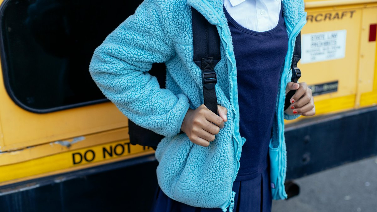Un bus scolaire termine dans le fossé en Occitanie : grosse frayeur pour les 21 enfants à bord