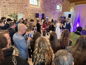 VIDÉO. "Ça me donne des idées" : Au haras de Rodez, le salon du mariage lance la saison des oui
