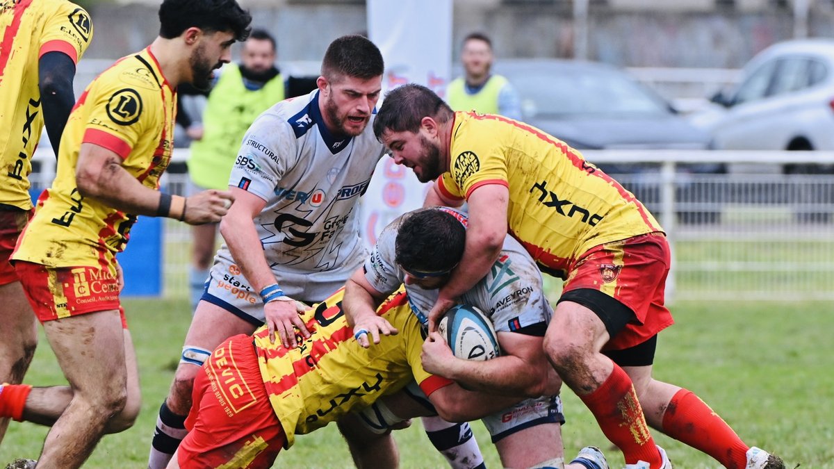 Rugby : après une bagarre générale terminée avec quatre cartons rouges, Rodez enfonce des Decazevillois valeureux devant leur public
