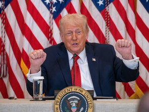 Un milliard de dollars en espèces pour intégrer son "Conseil de paix" : c'est quoi ce nouveau projet mégalo que Donald Trump veut créer et être le seul à présider ?