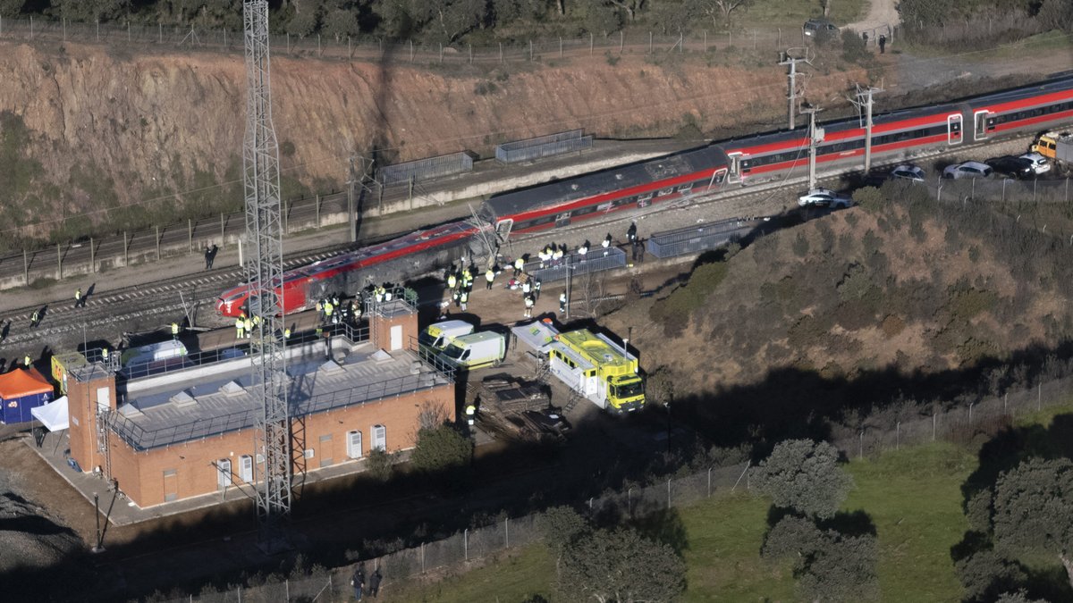 "Le bilan s’élève à 39 morts et n’est pas encore définitif" : ce que l’on sait de la dramatique collision entre deux trains, en Espagne