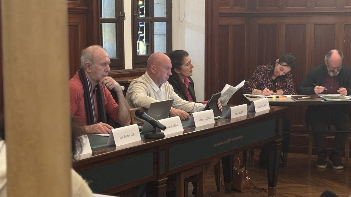 "Le beurre et l'argent du beurre" : des critiques dans cette commune de l'Aveyron sur les absences de conseillers municipaux... plus ou moins révoqués