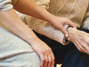 Fin de vie : pourquoi les sénateurs s'opposent-ils à toute forme d'aide à mourir ?