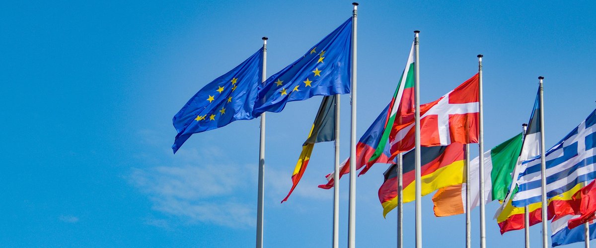 "Nous en avons assez de toutes ces intimidations" : quels liens l’Union Européenne doit-elle désormais entretenir avec les États-Unis ?