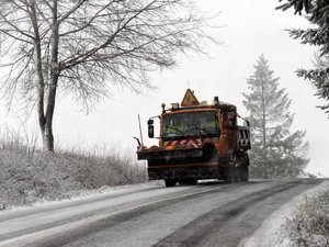 CARTE. Episode de neige : 34 départements vont basculer en vigilance ce samedi, des chutes attendues à basse altitude
