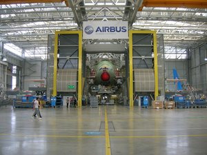 "Le début de 2026 est marqué par un nombre sans précédent de crises" : Airbus met en garde ses salariés face aux risques géopolitiques