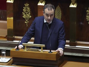 Budget 2026 : Sébastien Lecornu face à deux nouvelles motions de censure