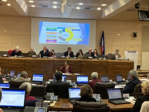 Seniors, handicap, enfance en danger : Arnaud Viala assume une "trajectoire exigeante" concernant la prise en charge de la dépendance