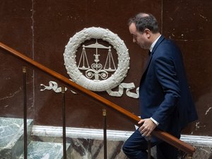 Municipales 2026 : le Premier ministre Sébastien Lecornu annonce être candidat à Vernon, où il a déjà été maire par le passé