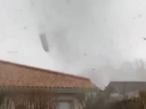 VIDÉOS. Une tornade fait des ravages en Gironde sur au moins 3 km : environ 300 maisons ont été frappées