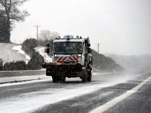 État des routes en Aveyron : la neige paralyse certains secteurs, axe fermé suite à un éboulement... le point ce mardi matin