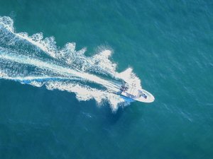 "On veut la même chose en mer" : vitesse, alcool stupéfiants, vers des infractions nautiques égales aux infractions routières ?
