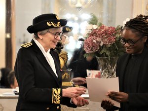 "C'est de plus en plus difficile" : de moins en moins de demandes de naturalisation acceptées dans l'Aveyron