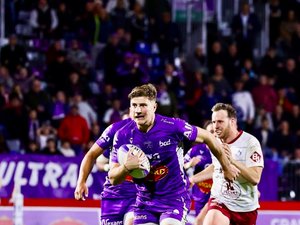 Rugby : le Ruthénois Nathan Azaïs va mettre le cap à Aurillac, en Pro D2