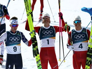 JO d'hiver 2026 : la France débloque son compteur de médailles avec l'argent du fondeur Mathis Desloges