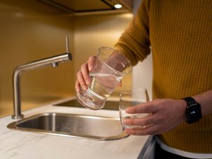 Détection des PFAS : pourquoi la recherche obligatoire de polluants éternels dans l'eau potable va-t-elle induire un coût supplémentaire à votre facture ?