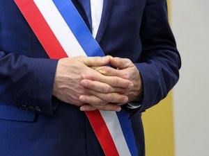 DECRYPTAGE. Municipales 2026 : quel est le montant maximal des indemnités du maire et des élus dans votre commune ?