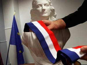 Municipales 2026 : une loi pour relancer les vocations et améliorer le statut de l'élu local