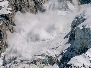 Tempête Nils : une avalanche tue trois skieurs dans les Alpes, ils faisaient du hors-piste alors que le département était en vigilance rouge