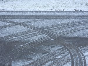 CARTES. Météo : un vrai dimanche d'hiver avant le redoux, 57 départements en vigilance neige et verglas, dont 15 en orange