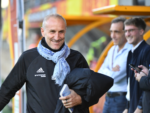 Football : "J'avais envie de retrouver un groupe, le quotidien du terrain et la compétition", l'ancien entraîneur de Rodez Laurent Peyrelade signe à Agde