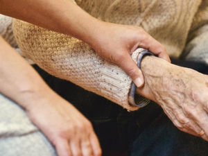 Fin de vie : l'Assemblée nationale rejette la création d'un "droit opposable" à disposer de soins palliatifs