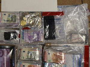 Drogue et argent saisis, quatre interpellations, de la prison ferme : un trafic de stupéfiants démantelé en Aveyron