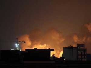 Guerre en Iran : "Ce qui se passe aujourd'hui est inédit", ce qu'implique la chute du trafic maritime dans le détroit d'Ormuz