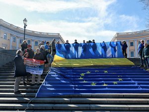 Pourquoi les capitales européennes sont-elles peu pressées de voir l'Ukraine adhérer à l'UE ?