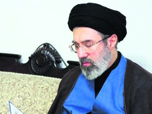 Guerre en Iran : un nouveau guide suprême au nom du père, Trump le menace