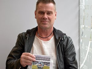 "Un joueur que j'aurais voulu être" : Thomas Portalier met le Rodez Aveyron football, l'Aveyron et ses rêves dans un roman