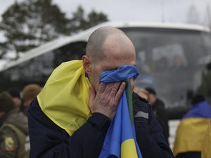 Guerre en Ukraine : dénigrés, sans papiers, le triste sort des Russes qui ont fui leur pays pour combattre Poutine avec les Ukrainiens