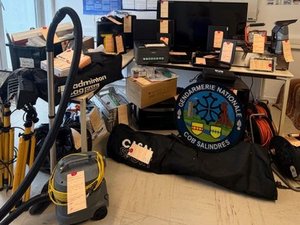 Le trio pénétrait dans des écoles pour voler ordinateurs, doudous et goûters pour les élèves