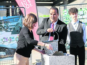 "Le bien-être et la santé mentale sont deux facteurs d'épanouissement" : le chantier du lycée Jean-Vigo de Millau officiellement lancé