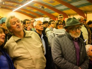 Municipales 2026 : à Millau, la maire sortante Emmanuelle Gazel (40,53 %) battue par Christophe Saint-Pierre (50,96 %)