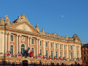 Municipales 2026 : "Quand on est de gauche, on rassemble la gauche" : à Toulouse, les candidats des gauches annoncent "une liste commune" pour le second tour