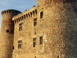 Château de Pagax : la réouverture promet visites, enquêtes et chasse aux oeufs pour petits et grands
