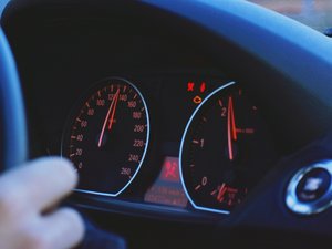 L'enfant de 9 ans conduisait à 160 km/h sur l'autoroute : l'improbable alerte donnée par une caméra de détection de ceinture de sécurité