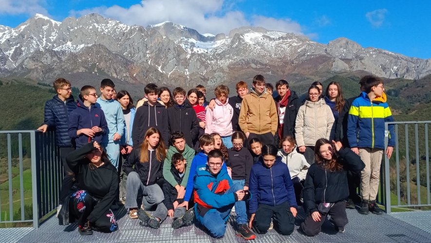 Rieupeyroux. Middle school students discovering Hispanic culture