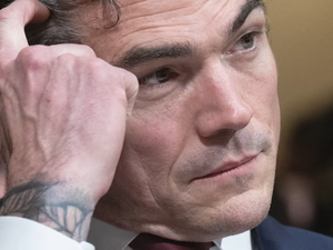 Guerre en Iran : "Une guerre fabriquée par Israël", la lettre de démission d'un haut fonctionnaire à Donald Trump, le FBI réplique