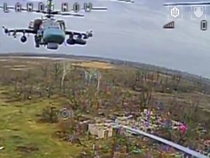 VIDÉO. Guerre en Ukraine : quand les drones ukrainiens abattent un hélicoptère russe tueur de blindés (et achèvent son équipage)