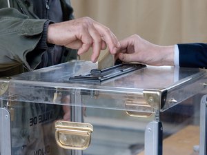 Municipales 2026 : trois morts dans les bureaux de vote ce dimanche en France, série de malaises tragiques lors du passage aux urnes