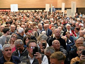 RÉCIT. Municipales 2026 : un suspense de courte durée à Rodez dans le duel entre Stéphane Mazars et Christian Teyssèdre