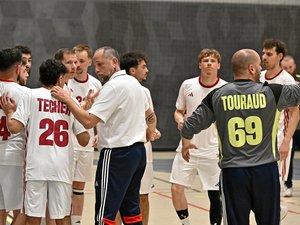 Handball : quatre jours en Aveyron pour l'équipe de France hand sourd, entre promotion et préparation