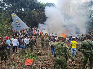 "L'avion arrivait près de la maison " : au moins 66 morts dans le crash d'un vol militaire, ce que l'on sait du drame