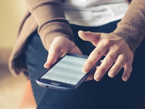 Il est relaxé pour une affaire de cambriolages, mais prend cinq mois de prison ferme pour avoir harcelé une policière toute la nuit au téléphone